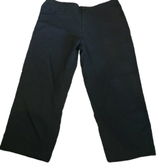 Mountain Hardwear Pants - Mountain Hard Wear black nylon crop pants